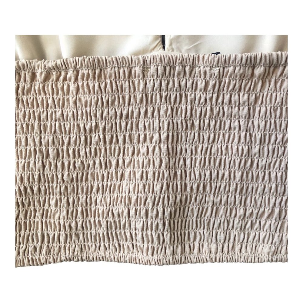 HYFVE, HYFVE, HYFVE, V-Neck Beige Halter Crop Top Sizes M - Picture 6 of 8